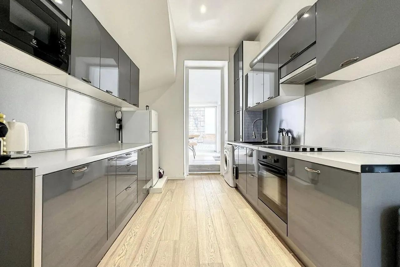 Spacieux 6 Personnes Avec Terrasse Caluire Apartment
